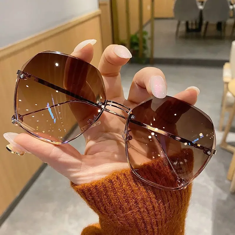 Designer Sunglasses - Markendesign Mode Neue Polygonale Metall-Sonnenbrille Retro